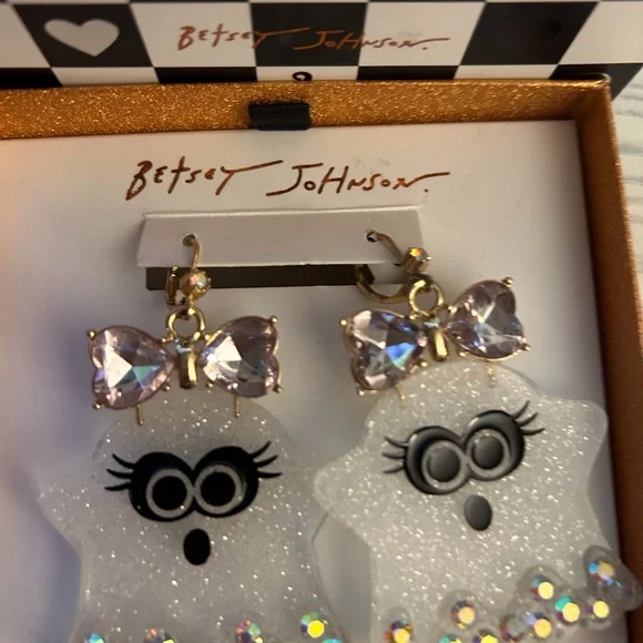 Betsey Johnson ghost earrings with pink bows - Picture 3 of 3